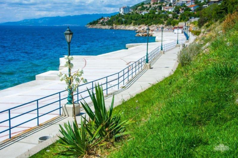 Corina & Franco Apartment Senj  Exterior photo